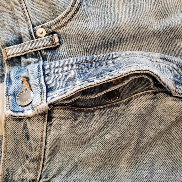 Everlane the relaxed 90s short - Picture 5 of 7